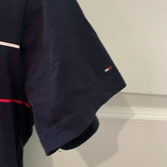 Tommy Hilfiger kids black t-shirt medium - Picture 3 of 5